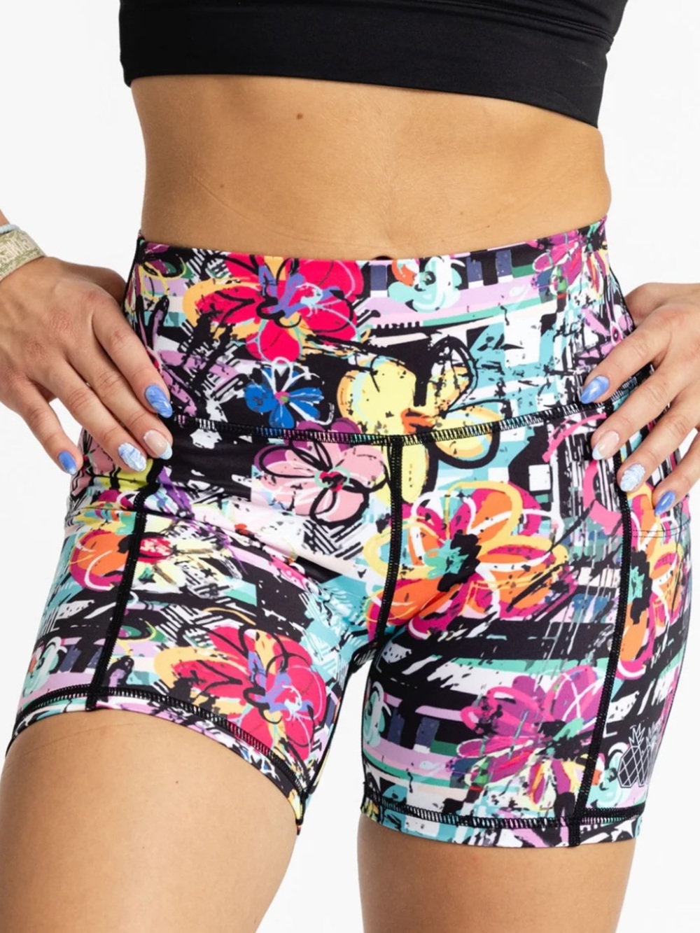 TRES PIÑAS OMG Shorts 5" | Graffiti